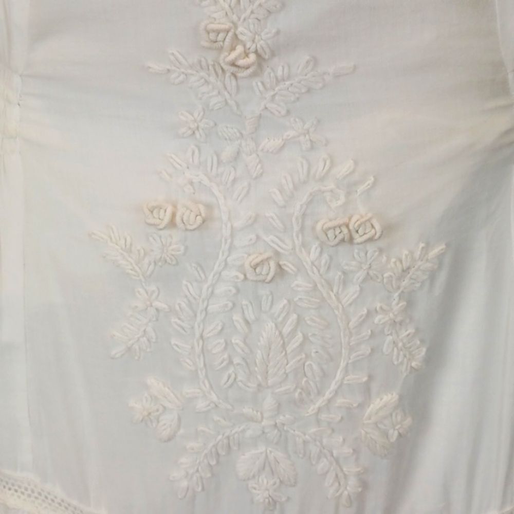 Chelsea & Violet Embroidered white cotton and lace sleeveless tiered maxi dress - Picture 7 of 16